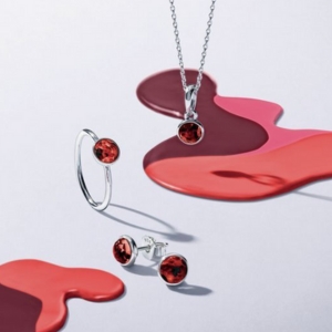 Heart jewelry by Jewelpin