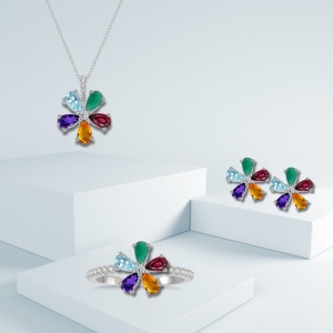 silver jewelry in floral collection by JewelPin